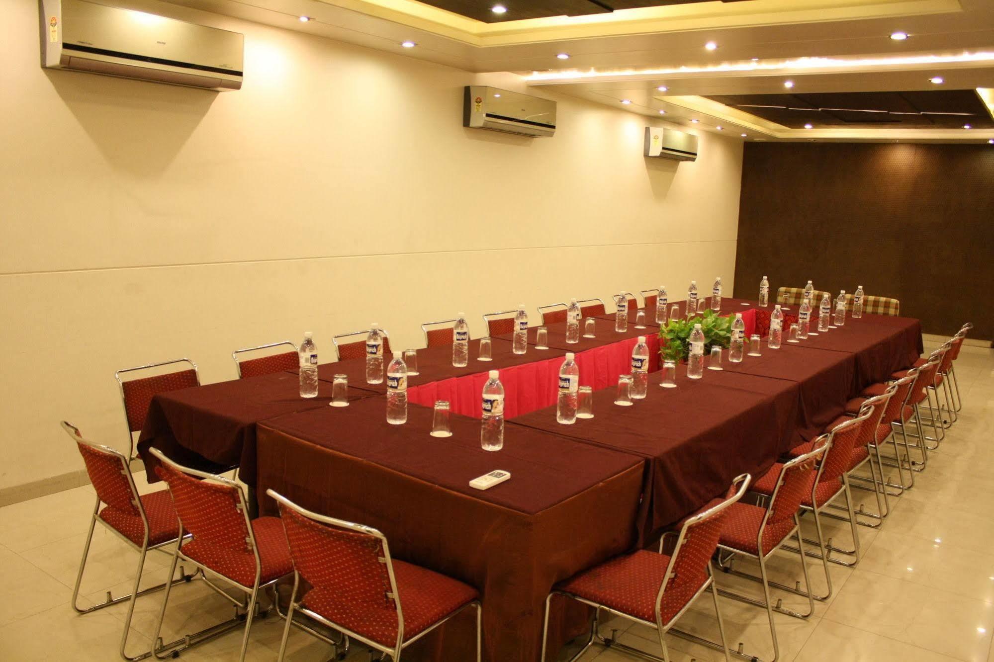 Hotel Shalimar Jaipur Luaran gambar